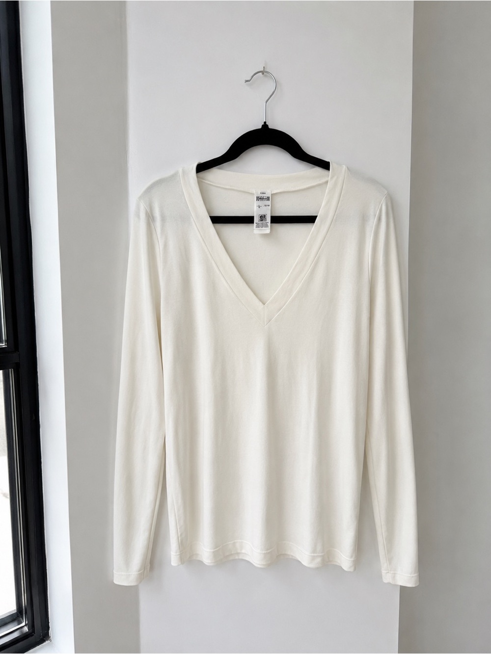 Wolford Aurora Pure Cut Pullover - White V-Neck Long Sleeve Top